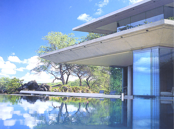 Makena House modern architecture infinity pool with concrete corner detail