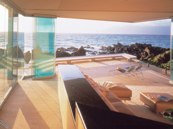 Makena House contempoarary architecture indoor and outdoor space with glass wall open